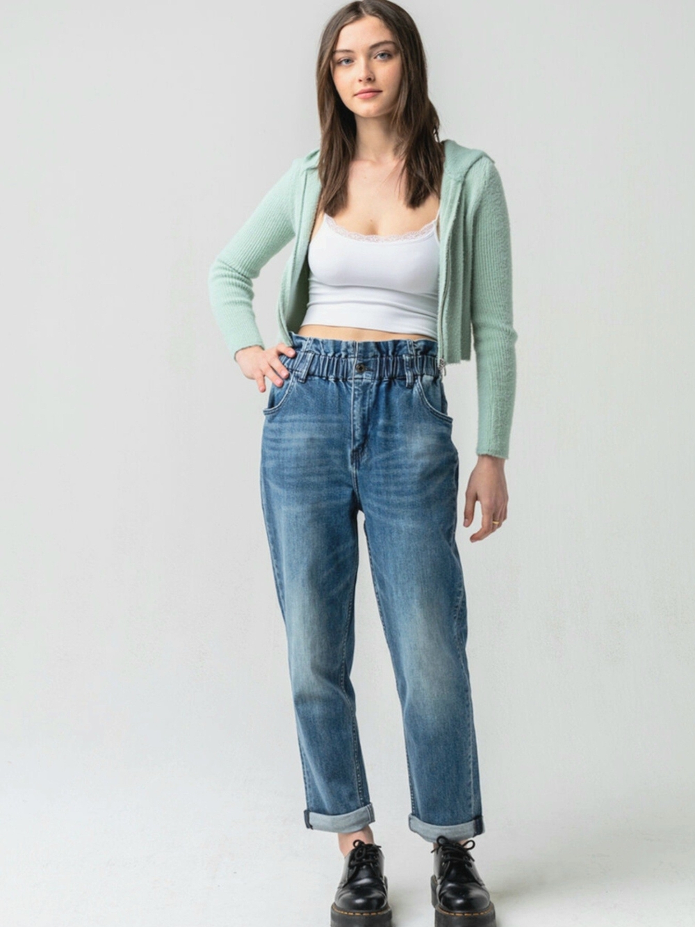 NWT Vervet Flying Monkey High Rise Paperbag 90s Mom Jeans Medium Wash - 26